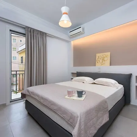 Lejlighed Petros Apartment, Corfu Town